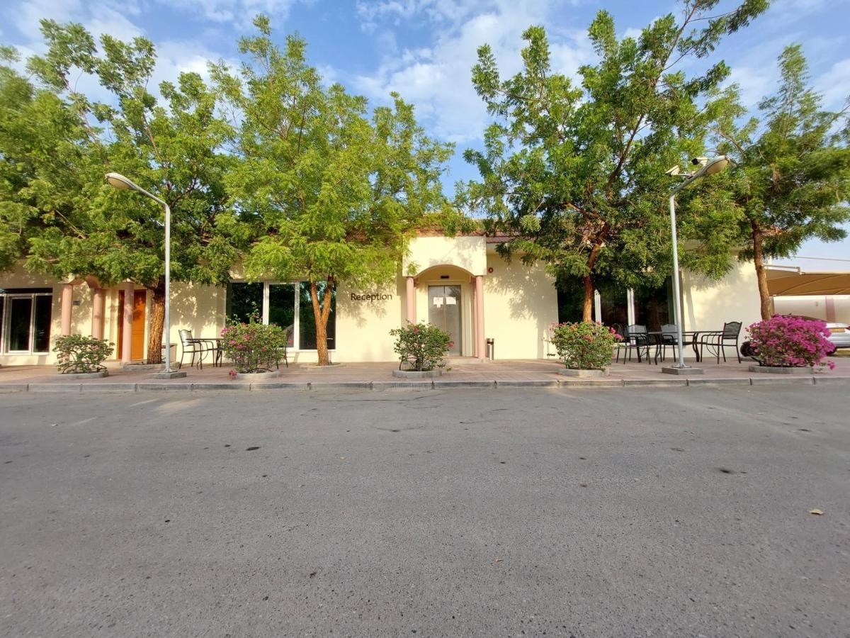 Asahalah Farm Pool Villas Seeb Buitenkant foto